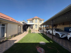 Photos