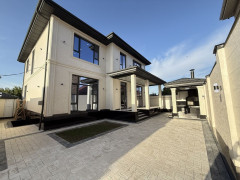 Photos